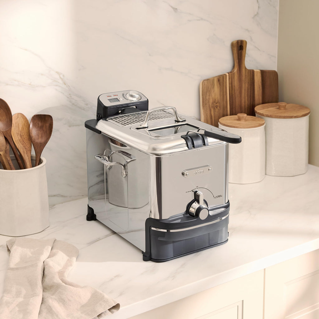 Electric Deep Fryer with Basket and Lid, Stainless Steel, 1700W I601