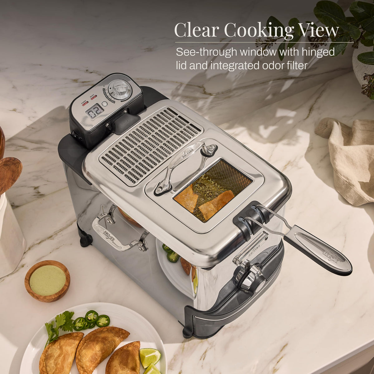 Electric Deep Fryer with Basket and Lid, Stainless Steel, 1700W I601