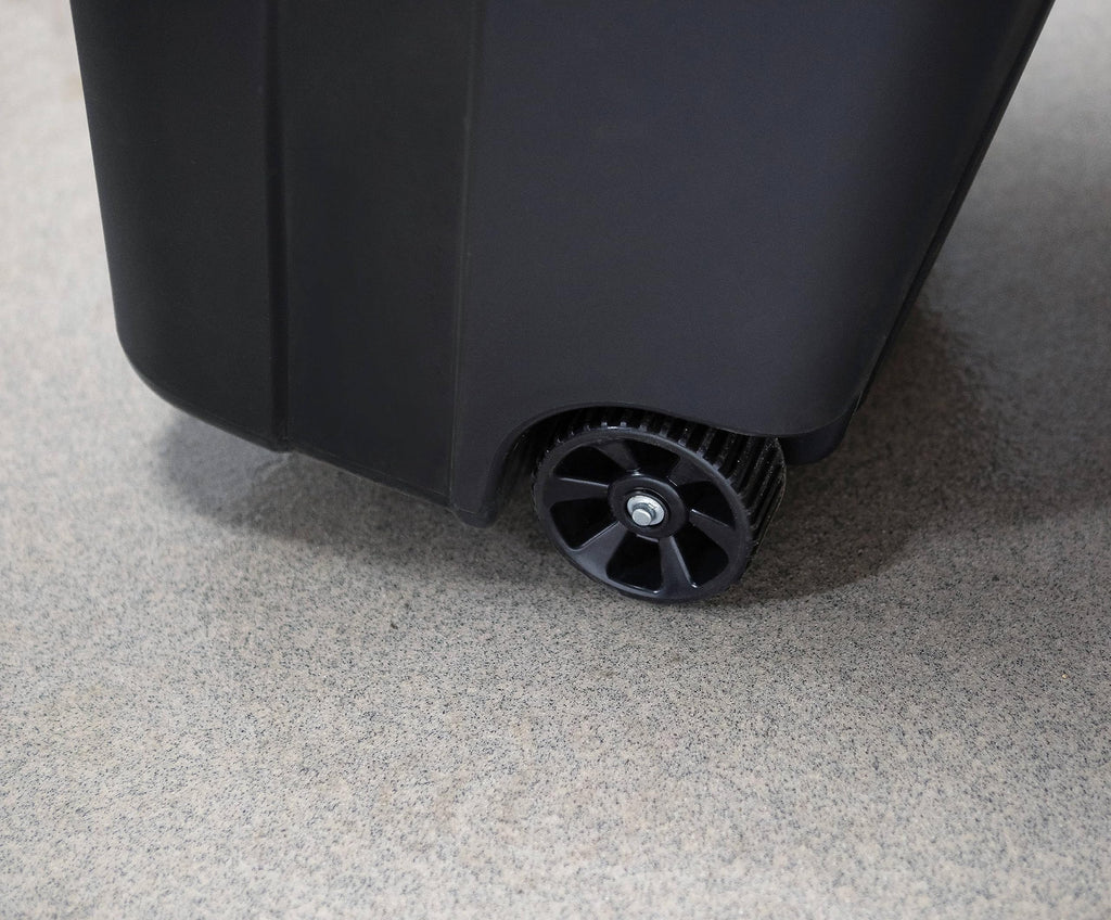 32 Gallon Black Plastic Garbage Can with Attached Lid V847635